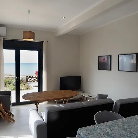 Melissinos Beachfront Apartments Komi  Esterno foto