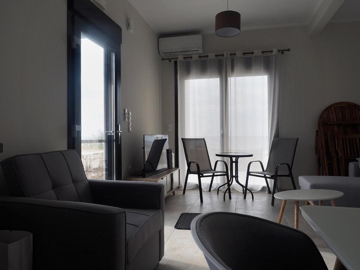 Apartment Melissinos Beachfront *