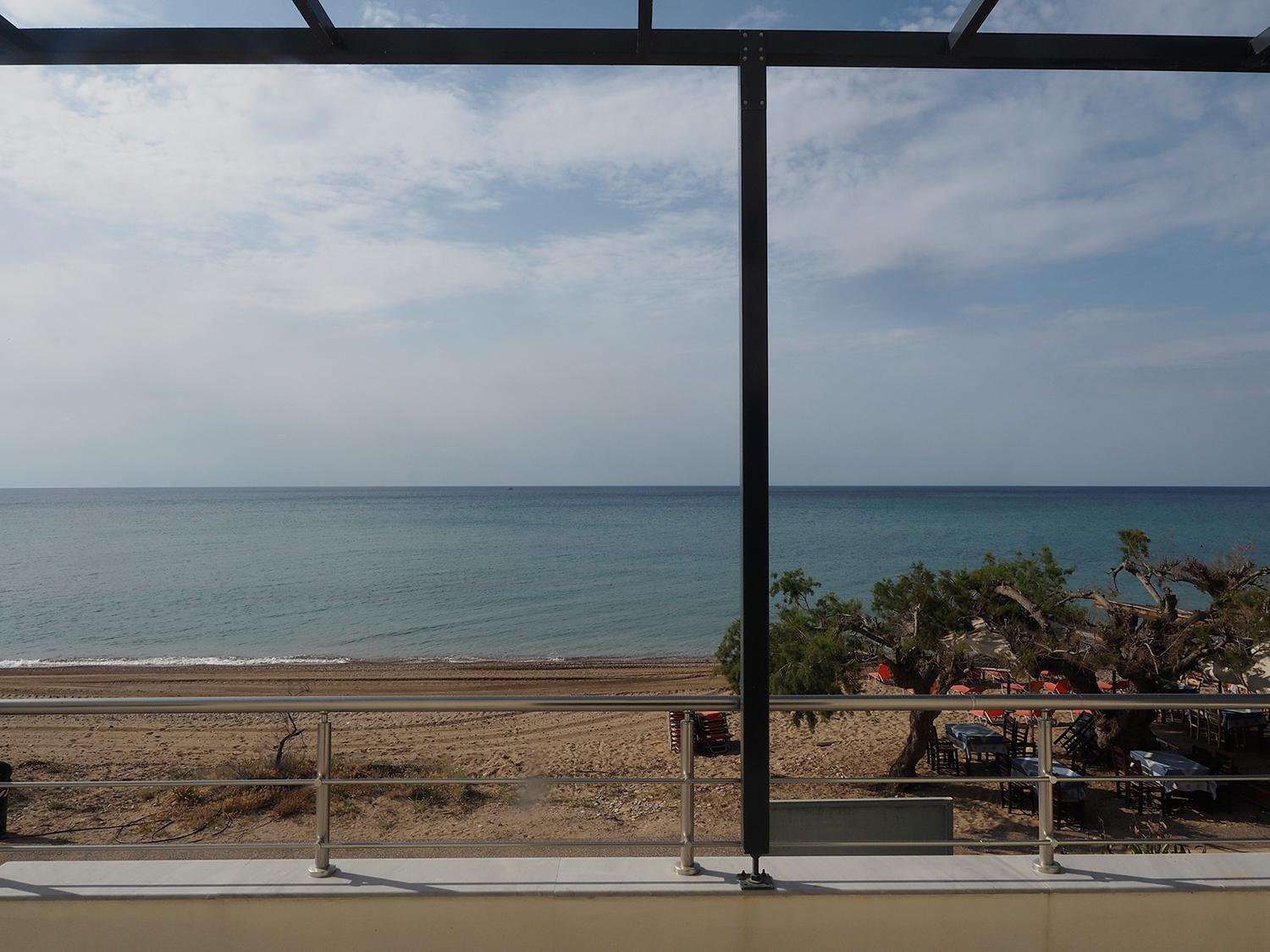 Melissinos Beachfront Apartment *